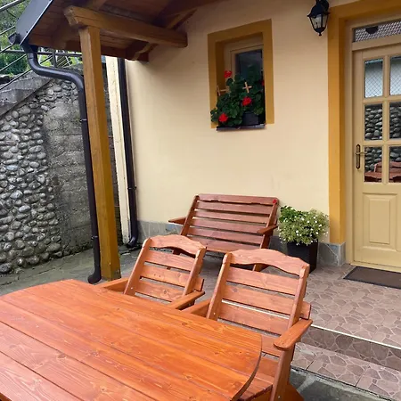 Chalet Petra *